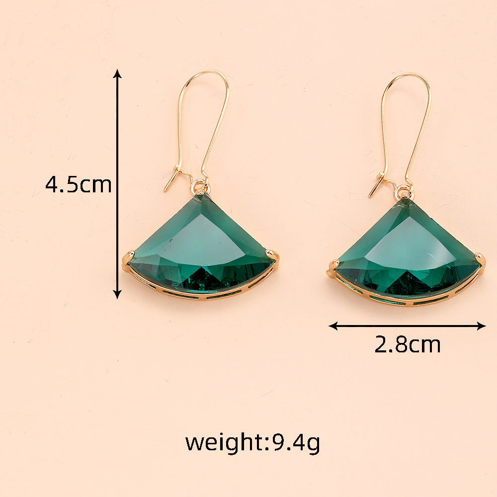 Elegant Crystal Drop Earrings – Minimalist Fan Design