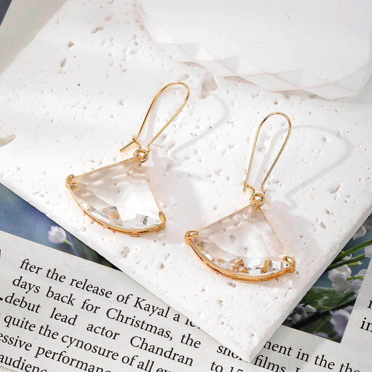 Elegant Crystal Drop Earrings – Minimalist Fan Design